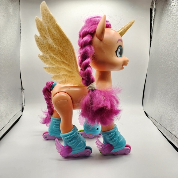 My Little Pony: A New Generation Sing 'N Skate Sunny Starscout Toy - No Mic - Picture 6 of 6